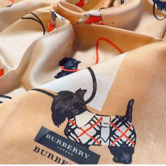 Burberry authentic 19” handkerchiefs scarf gift box set | Made in Japan - Picture 6 of 13